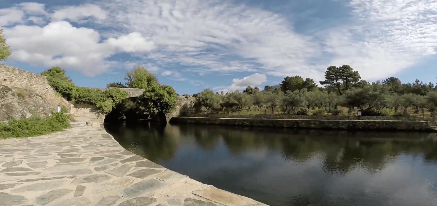 Piscina del Río Carreciá