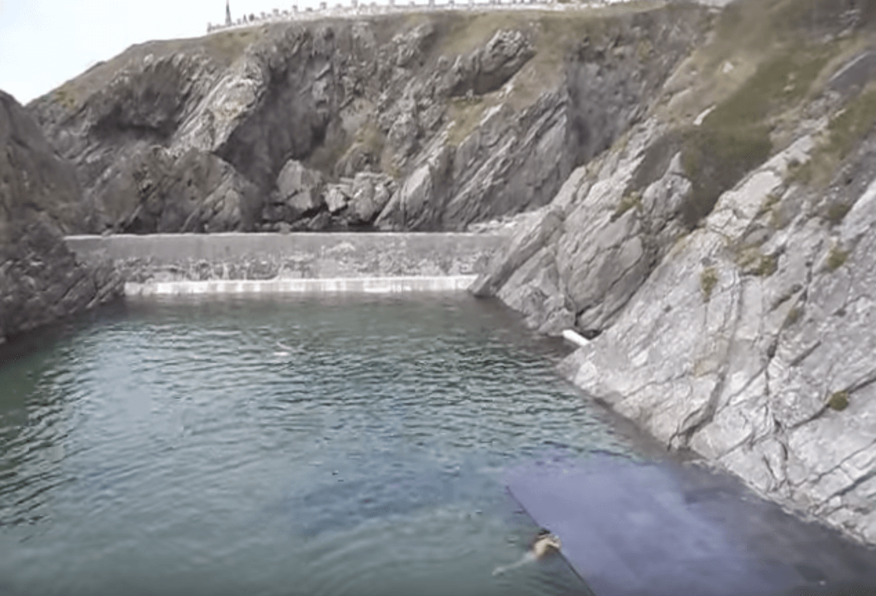 Piscina marina de Tapia de Casariego